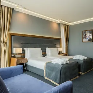 budapest.sofiahotelsbg.com/